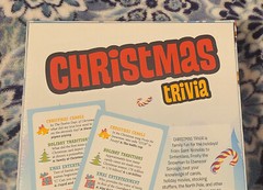 Christmas Trivia Game by Outset 2019 Family Fun for the Holidays🌲12 Years +++