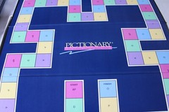 Milton Bradley Game Pictionary The Classic Game of Quick Draw VTG 1993