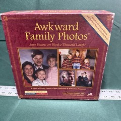 Awkward Family Photos Board Game Teen-Adult 4-6 Players Family and Party