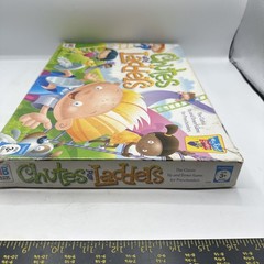 Hasbro Chutes and Ladders Board Game – HGA4756