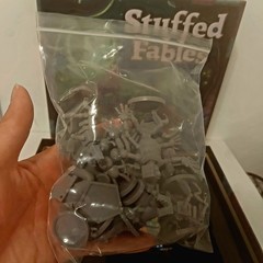 Stuffed Fables Adventure Book Game Complete W/Dice/Figures/4 Sealed Decks Z-Man