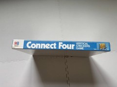 SEALED Vintage CONNECT FOUR Game 1974 Made in USA Milton Bradley 4430 – READ