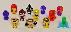 Gogo’s Crazy Bones Lot of 12 with gold bone and Green Cloth Bag pouch