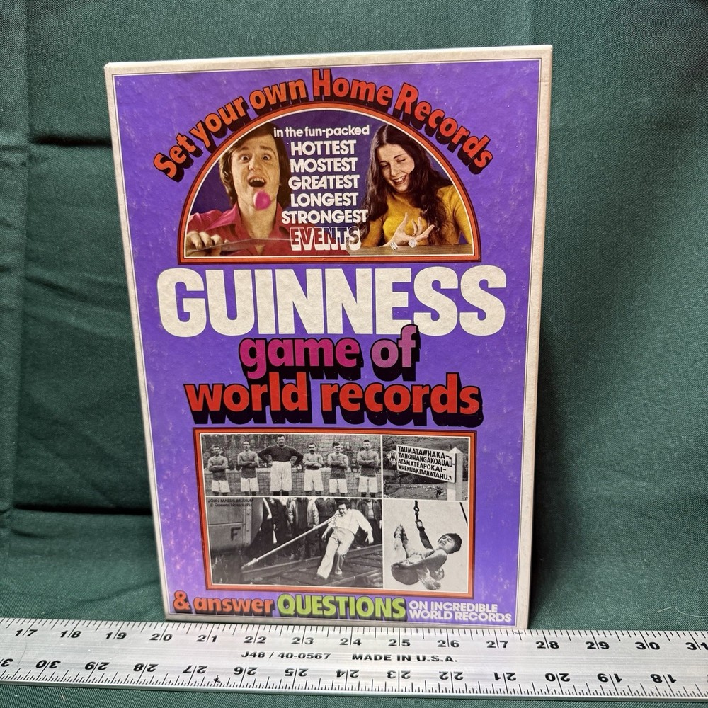 Vintage Guinness Game of World Records Board GAME 1975 Parker Brothers COMPLETE