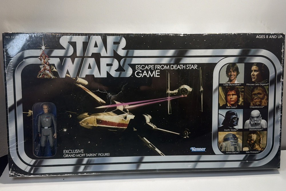 STAR WARS Escape from the Death Star BOARD GAME Grand Moff Tarkin Figure 2018