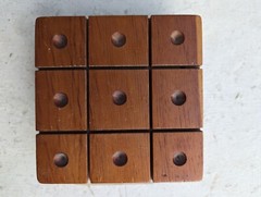 Vintage Handmade Knotty Tic Tac Toe Stained Wood 50s Black & White Marbles 5.5