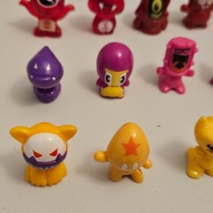 LOT OF 71 Gogo’s Crazy Bones Series 2 3 4 Advanced Gold Limited Edition Clear