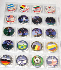 Pogs!• Sports Themed!• 280 Wrapped/Sleeved Pogs!• NFL• NBA• MLB• NHL• FIFA•