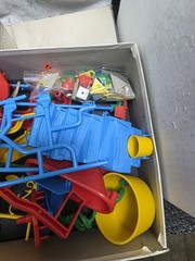 Milton Bradley 1999 Mouse Trap Building Game ( Complete)