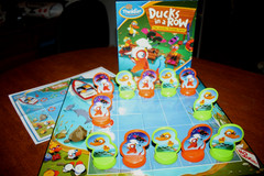 Ducks in a Row – The Quacky Strategy Game – Thinkfun Games 2007