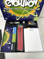 Evolution Board Game The Game That Evolves As You Play Complete EUC