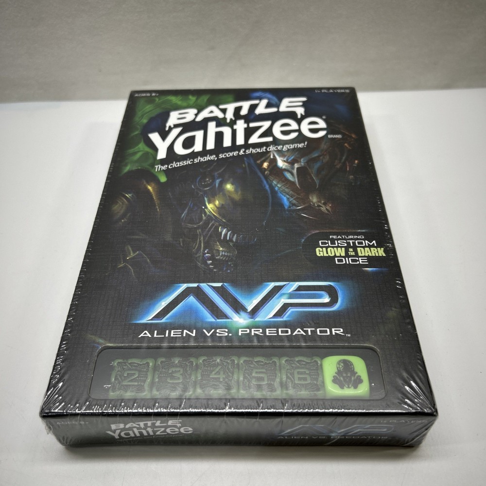 Sealed Battle Yahtzee AVP Aliens VS Predator Board Game USAopoly / Hasbro