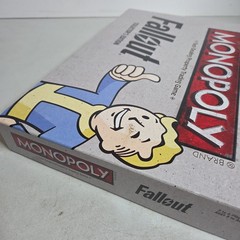 Fallout Monopoly Collector’s Edition Board Game 2016 (all 6 Collectible tokens)
