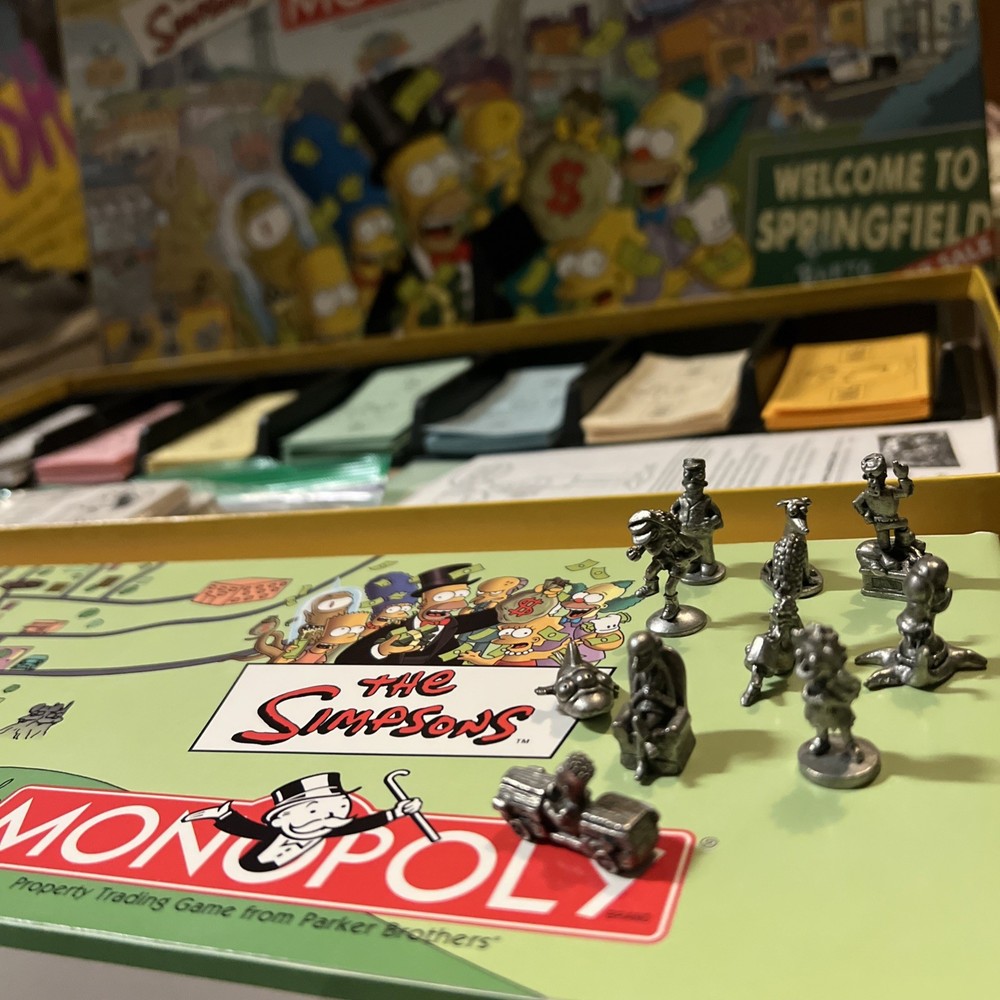 THE SIMPSONS MONOPOLY Complete With 4 Extra Mail-In Pewter Character Tokens RARE