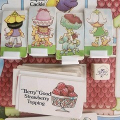Vintage Strawberry Shortcake Housewarming Surprise Board Game 1983 Complete
