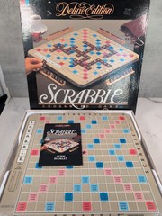 1989 Scrabble Deluxe Edition Turntable Board Game Milton Bradley #4034 Complete