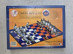USAopoly Baseball Chess Game New York Yankees vs New York Mets NEW