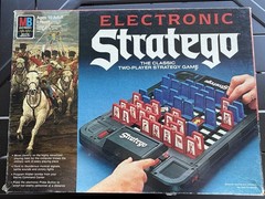 Electronic’ Stratego’ Board Game 1982 Milton Bradley COMPLETE w/manual READ