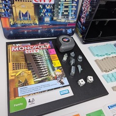 Monopoly City Metal Tin Box Edition Board Game (AS-IS)