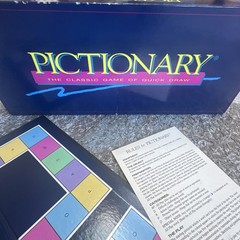 VINTAGE Pictionary Updated for the 90s COMPLETE 1993 Classic Drawing Board Game