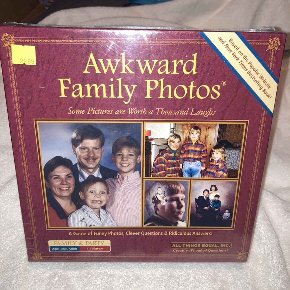 Awkward Family Photos Family and Party Game 2012 NEW SEALED! Games Teen Adult