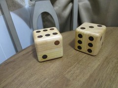 3.5″ Giant Wooden Yard Dice Set for Outdoor Fun, Barbeque, Party Events