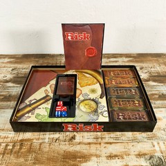 Risk The Game of Strategic Conquest Board Game – 100% Complete in VG Condition