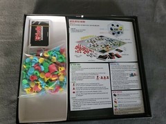 2018 Hasbro Australia New Zealand Risk Office Politics Board Game New