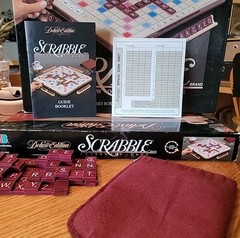 1989 Milton Bradley 4034 Scrabble Deluxe Edition Board Game EUC COMPLETE