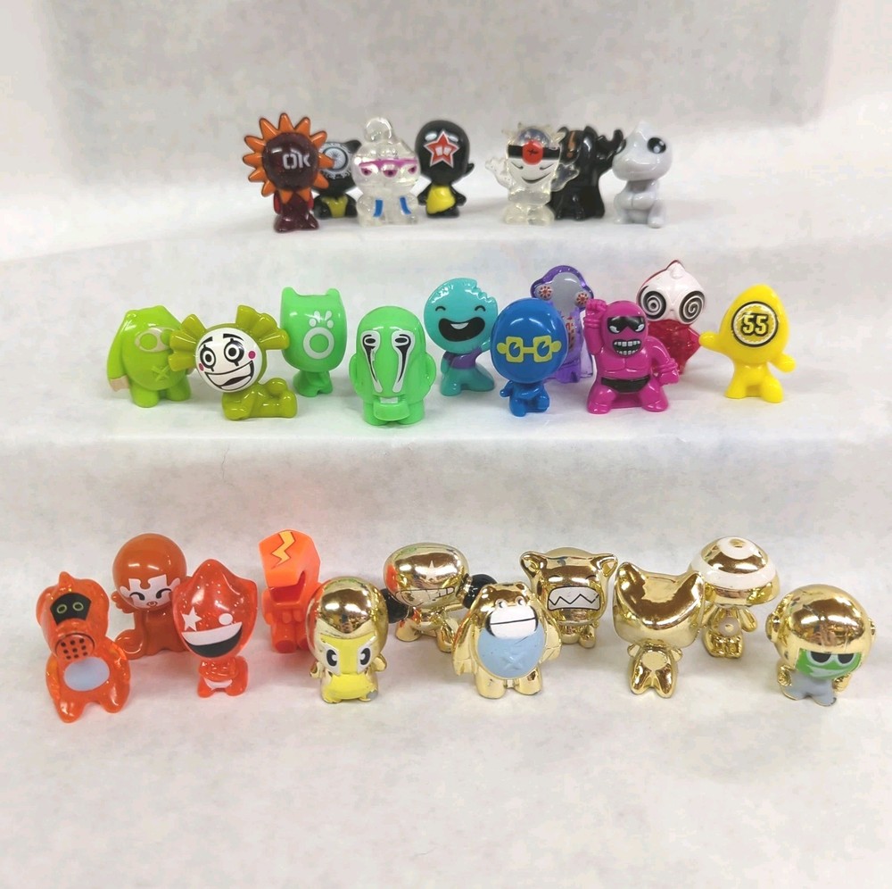 Gogos Crazy Bones Evolution Lot Of 28 Mixed Lot Various Characters and Colors