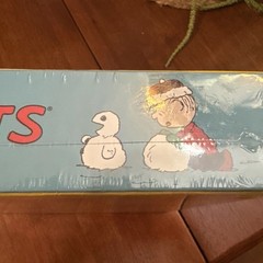 2023 NEW MONOPOLY PEANUTS BOARD GAME HASBRO CHARLIE BROWN SNOOPY & FRIENDS