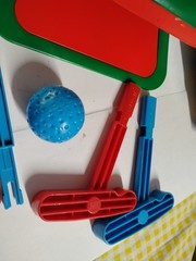 Vintage 1993 Milton Bradley Gator Golf Game Tested Works- 2 Clubs ,1 Ball
