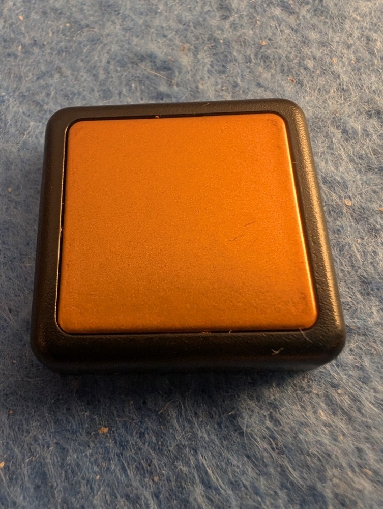 Rubik’s Race Metallic REPLACEMENT Orange Square Board Games Pieces Cube READ