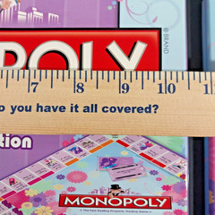 2009 Monopoly Boutique Edition Pink Floral Complete Charms Keepsake Y2K