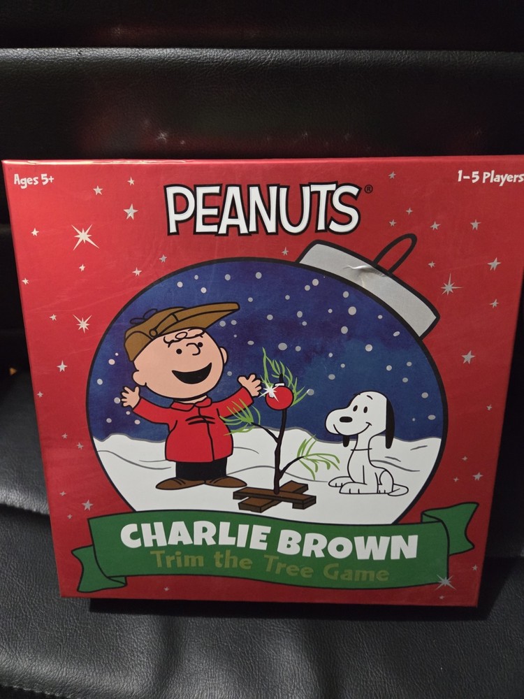 Funko Peanuts Charlie Brown Trim the Tree Complete Game for 1-5 Players