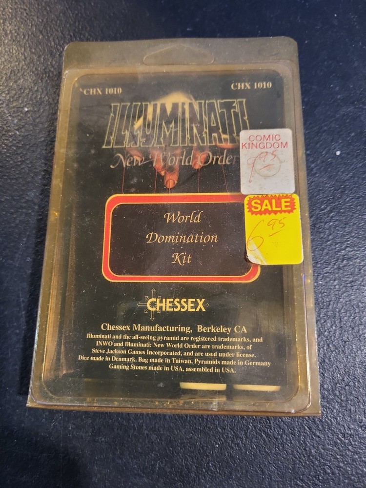 INWO Illuminati New World Order CHESSEX World Domination Kit CHX 1010