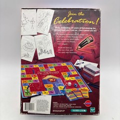 VINTAGE Pictionary COMPLETE Mattel 2005 Classic Drawing Board Game