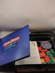 Vintage Monopoly Times Square Edition Toys R Us Tin Box Hasbro 2001