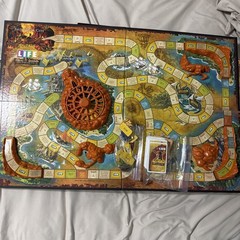 Game of LIFE Disney’s Pirates Of The Caribbean At Worlds End BoardGame Complete