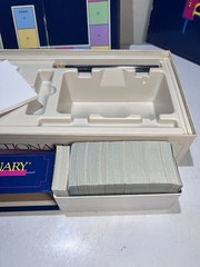 VINTAGE Pictionary Updated for the 90s COMPLETE 1993 Classic Drawing Board Game