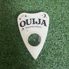 Ouija Board Glow In The Dark Parker Brothers Game Vintage 2001 Complete