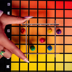 HUES and CUES – Vibrant Color Guessing Board Game for 3-10 Players Ages 8+, Conn