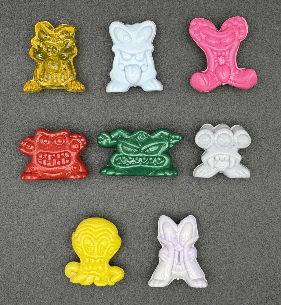 Lot of 8 Gogo’s Crazy Bones New Generation Series 2005 Figures