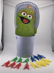 Ants in the Can Sesame Street Edition Oscar the Grouch Game *See Description*