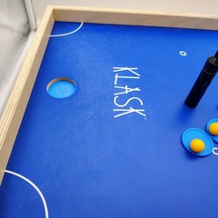Klask Tabletop Board Game Magnetic Foosball Hockey Battle Family Party Denmark
