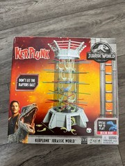 Mattel Games Kerplunk Jurassic World Raptors Edition