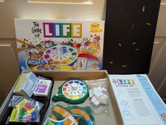 4 Vintage 1998-2000 Hasbro Board Games Bundle – Clue, Life, Scrabble & Sorry!