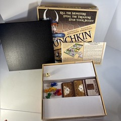 Munchkin Deluxe Board Game Steve Jackson Games SJG1483 Complete 100% Verified