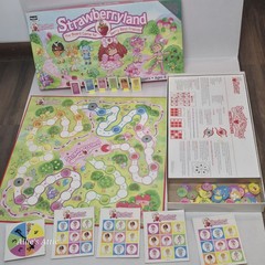 Vintage Strawberry Shortcake Strawberryland Family Board Game Toy COMPLETE 4+