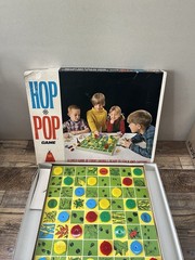 W. H. Schaper Board Game Hop-Pop Box 100% Complete